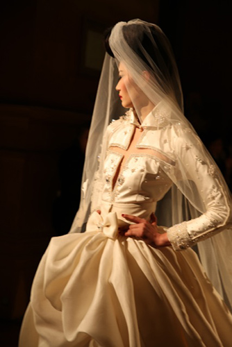 明日を夢見るドレス